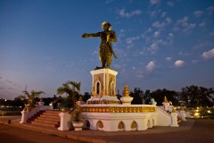 Statue-Vientiane