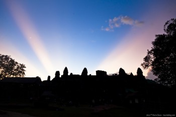 Coucher de soleil sur Phnom Bakeng Angkor Cambodge
