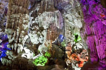 Grotte de Thien Cung, Halong, Vietnam