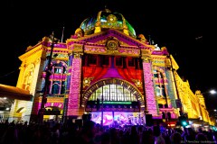 Flinders Station illuminée