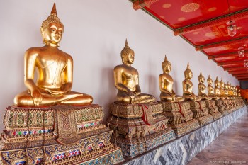Statues Wat Pho Bangkok Thailande